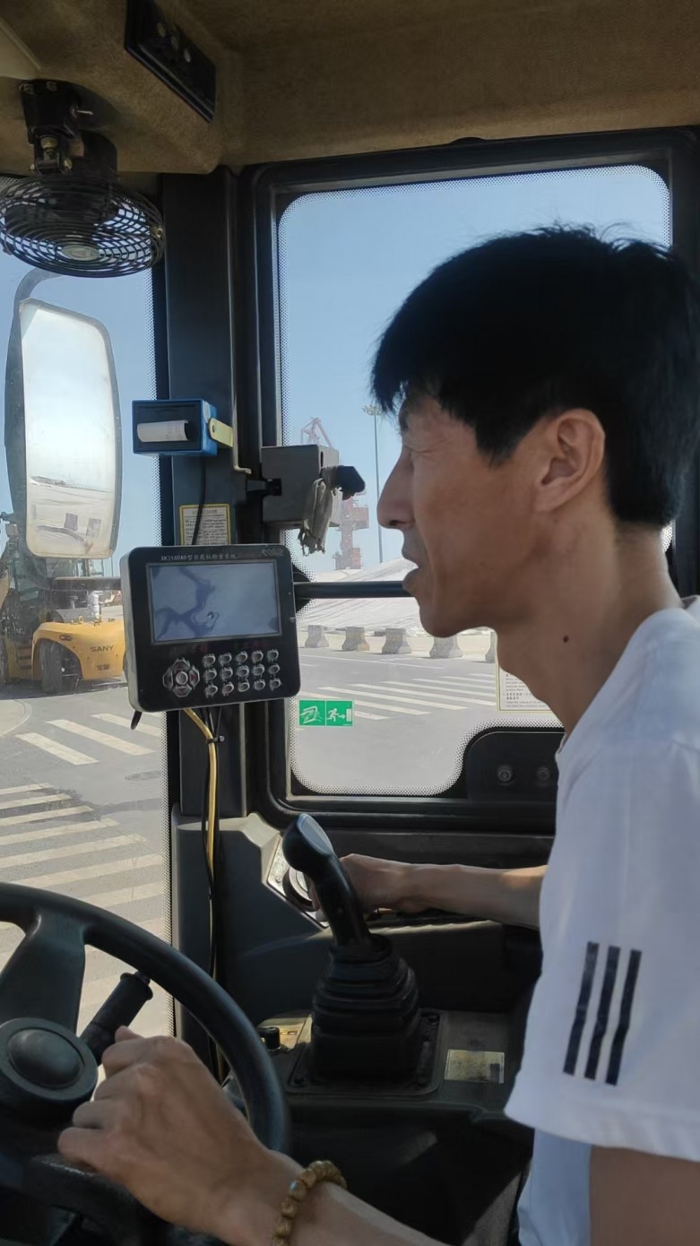 装载机电子秤在辽宁省葫芦岛绥中港安装交接完成